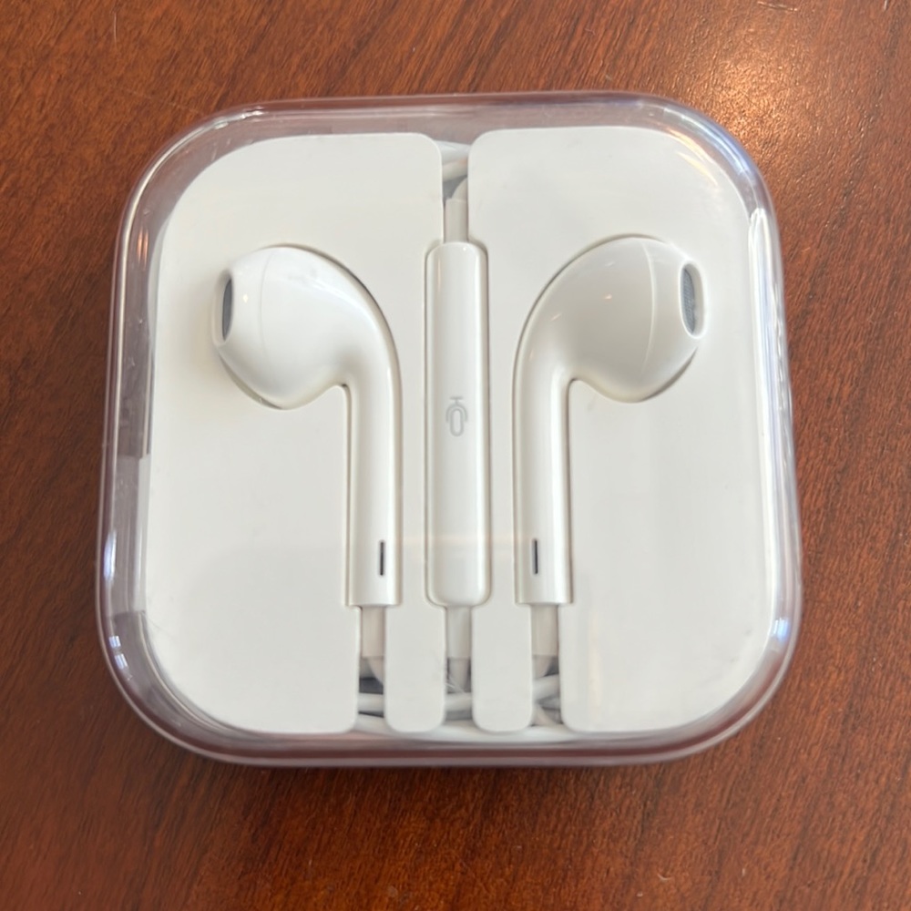 Apple Earphones open package, gently used.